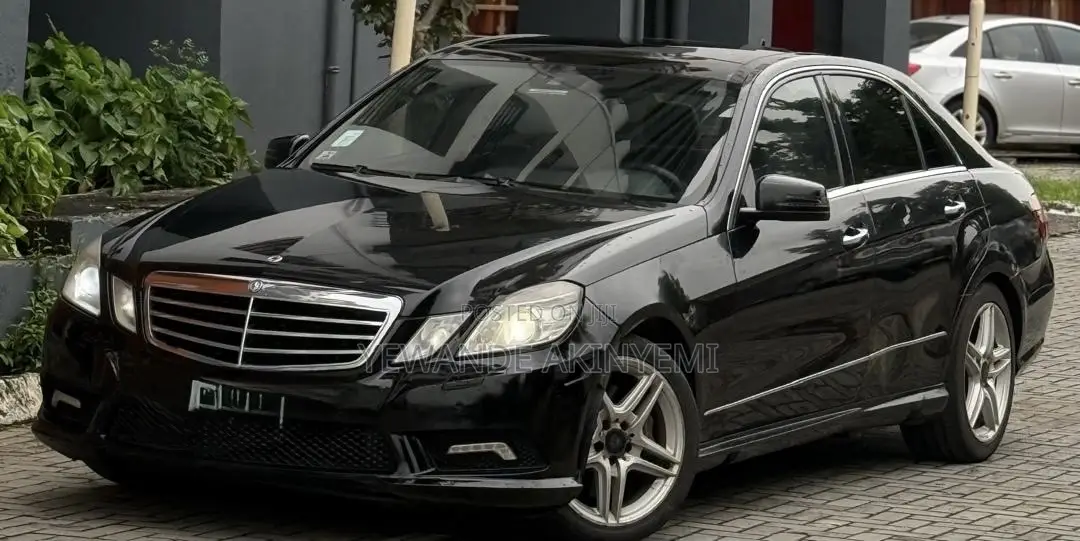 Mercedes-Benz E550 2011 Black