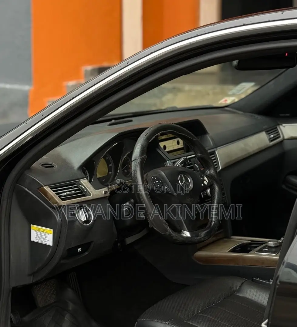 Mercedes-Benz E550 2011 Black