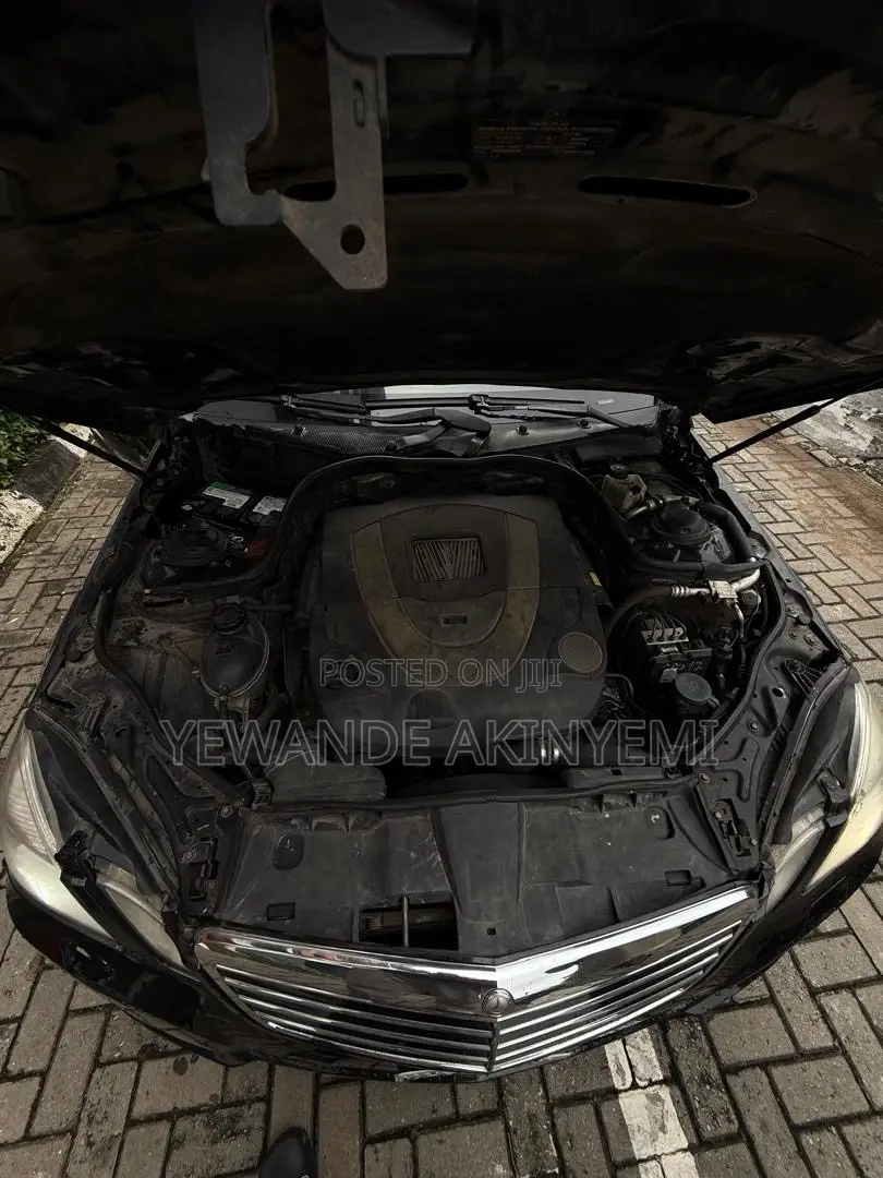 Mercedes-Benz E550 2011 Black