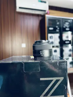 Nikon Z 40mm /F2
