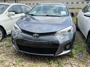 Toyota Corolla S 4dr Sedan (1.8L 4cyl CVT) 2014 Gray