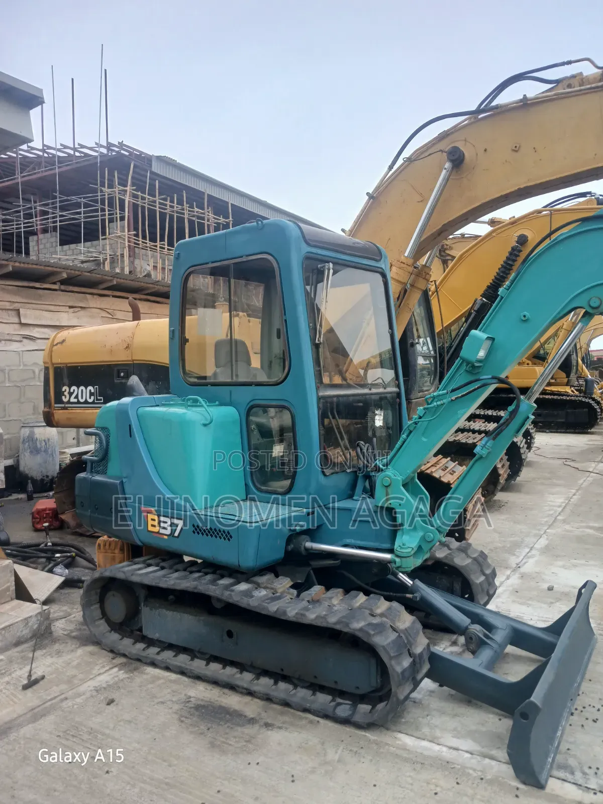 Yanmar Mini Excavator B37