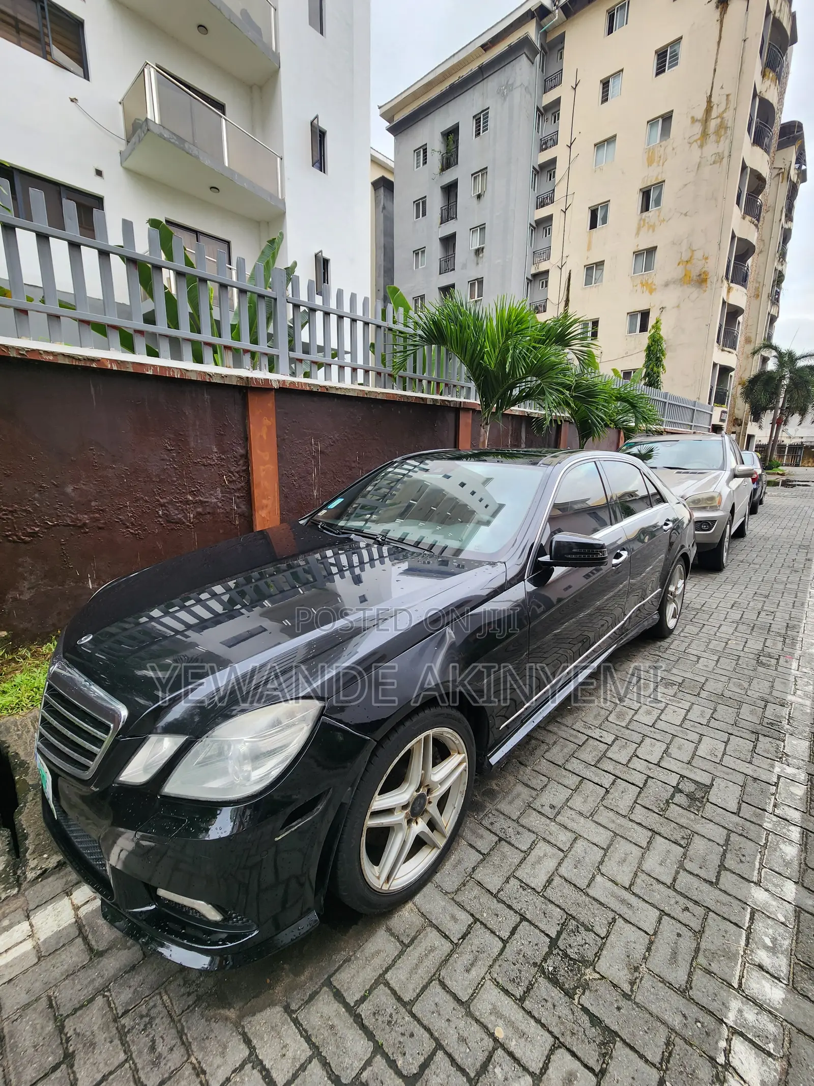Mercedes-Benz E550 2011 Black