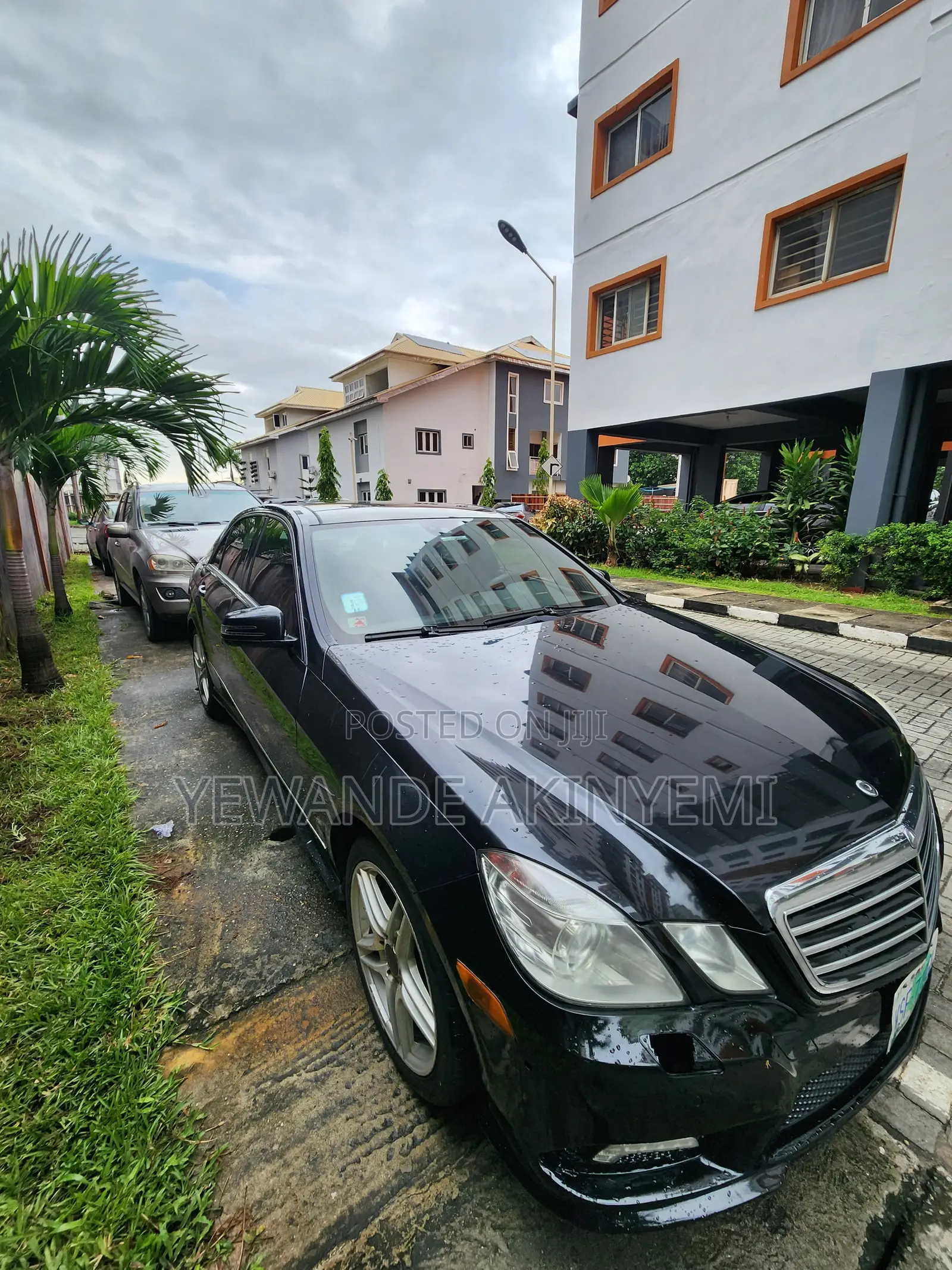 Mercedes-Benz E550 2011 Black