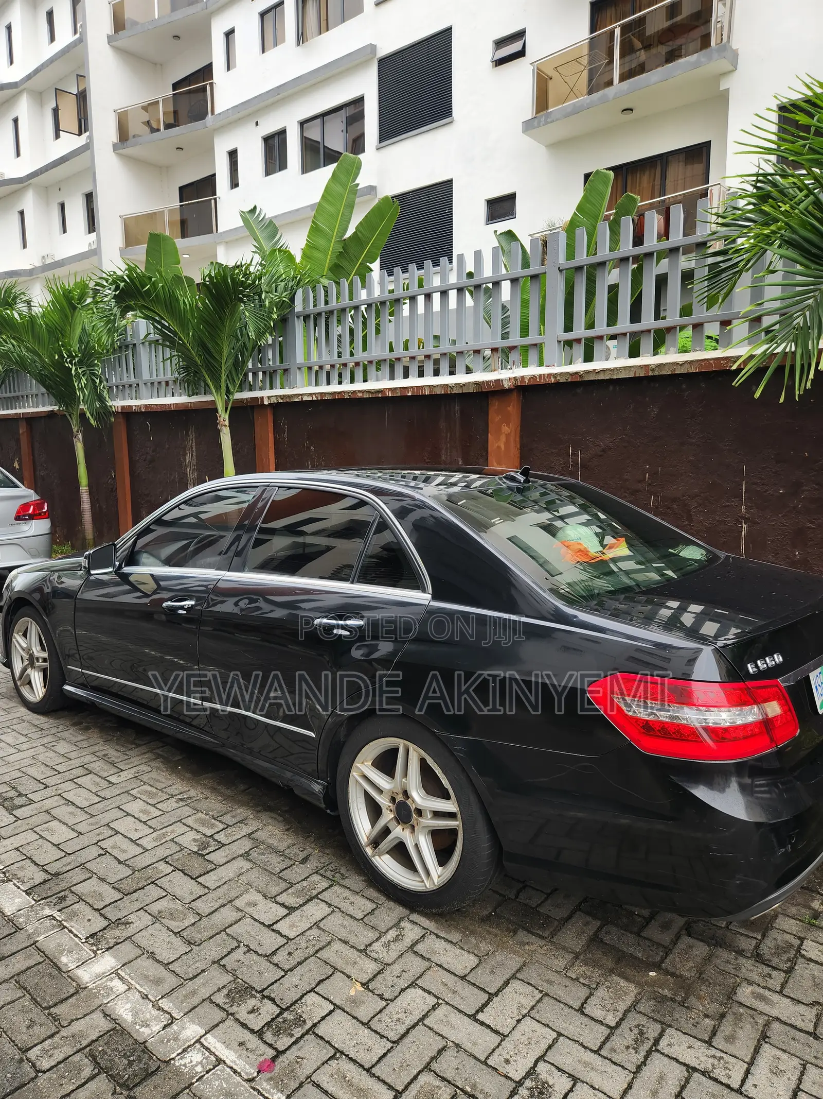 Mercedes-Benz E550 2011 Black