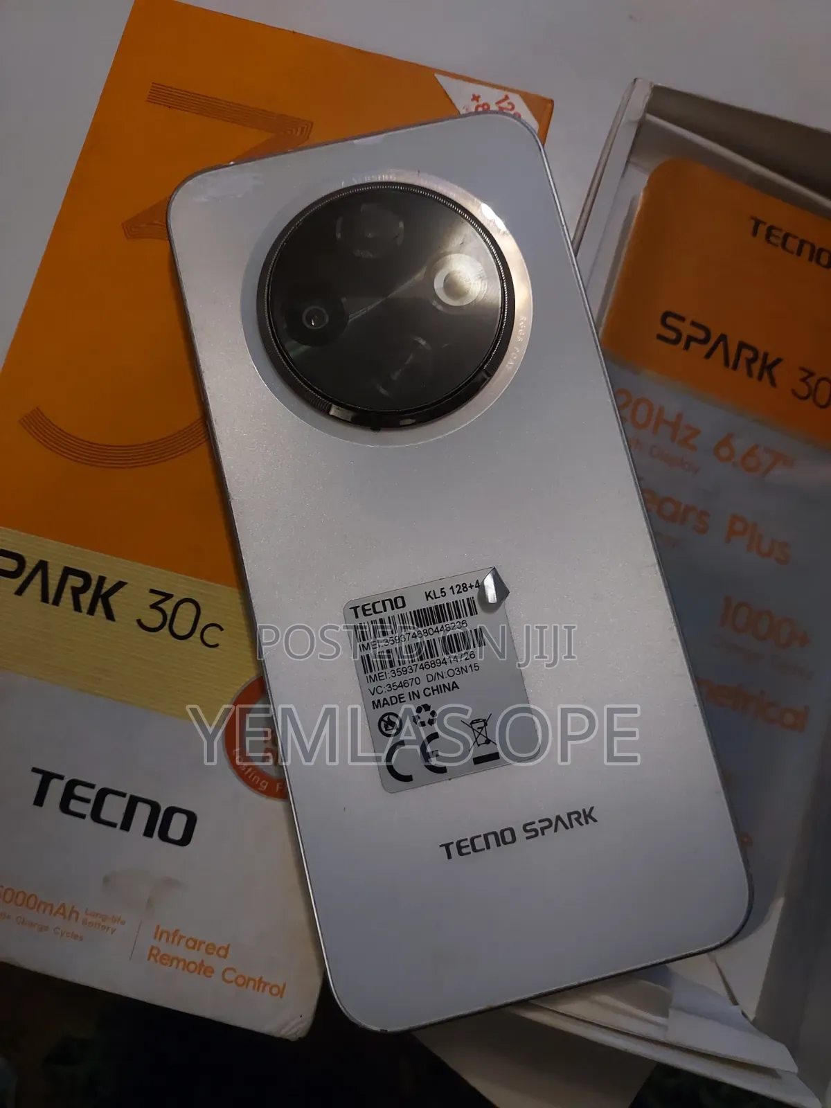 Tecno Spark 30C 128 GB Silver