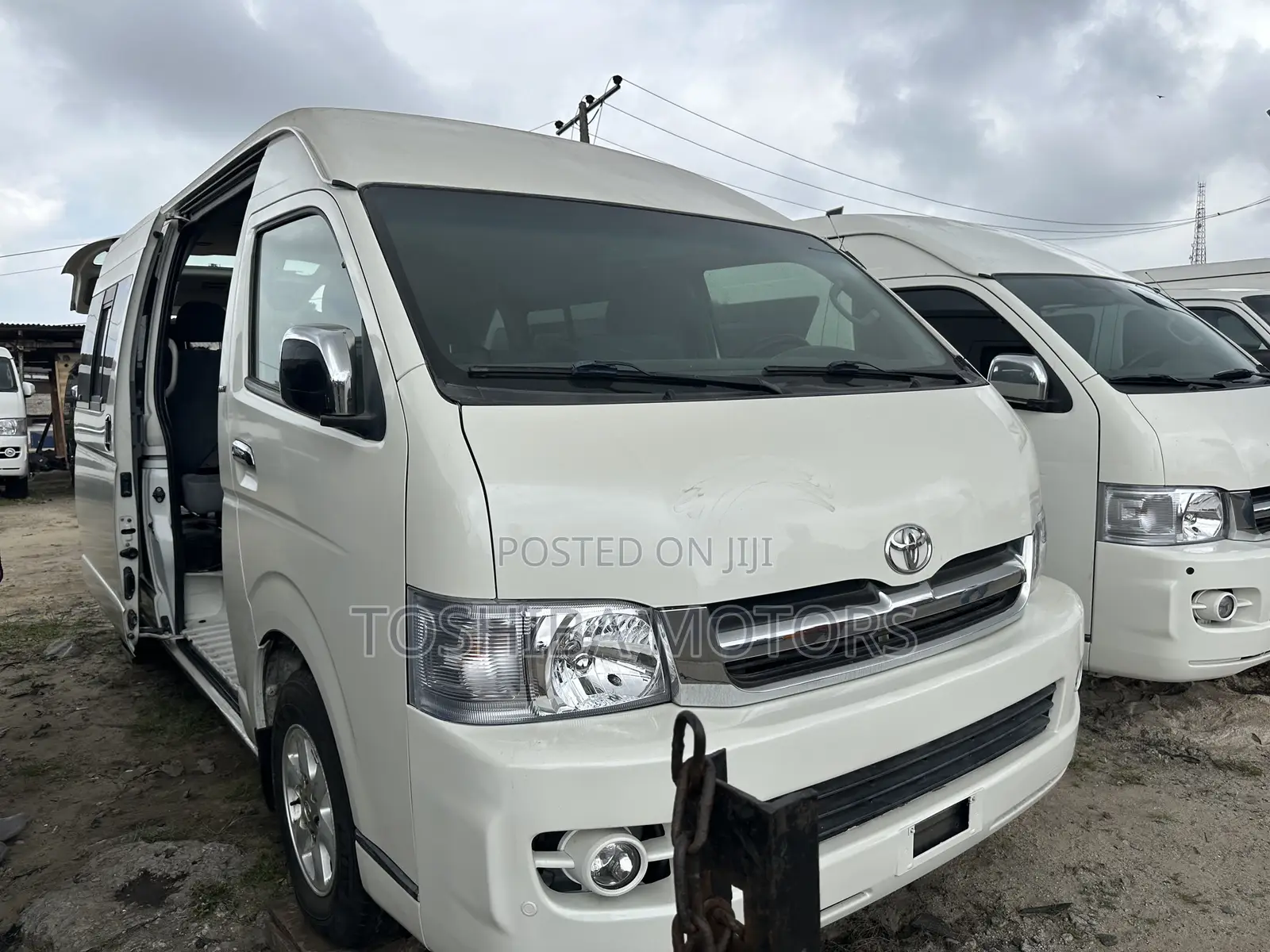 Toyota HiAce 2015 White