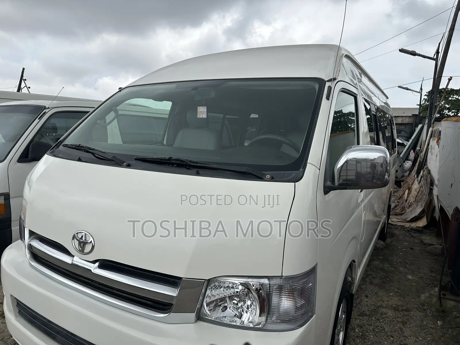Toyota HiAce 2015 White