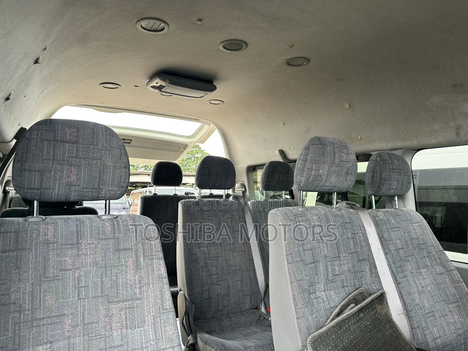 Toyota HiAce 2015 White