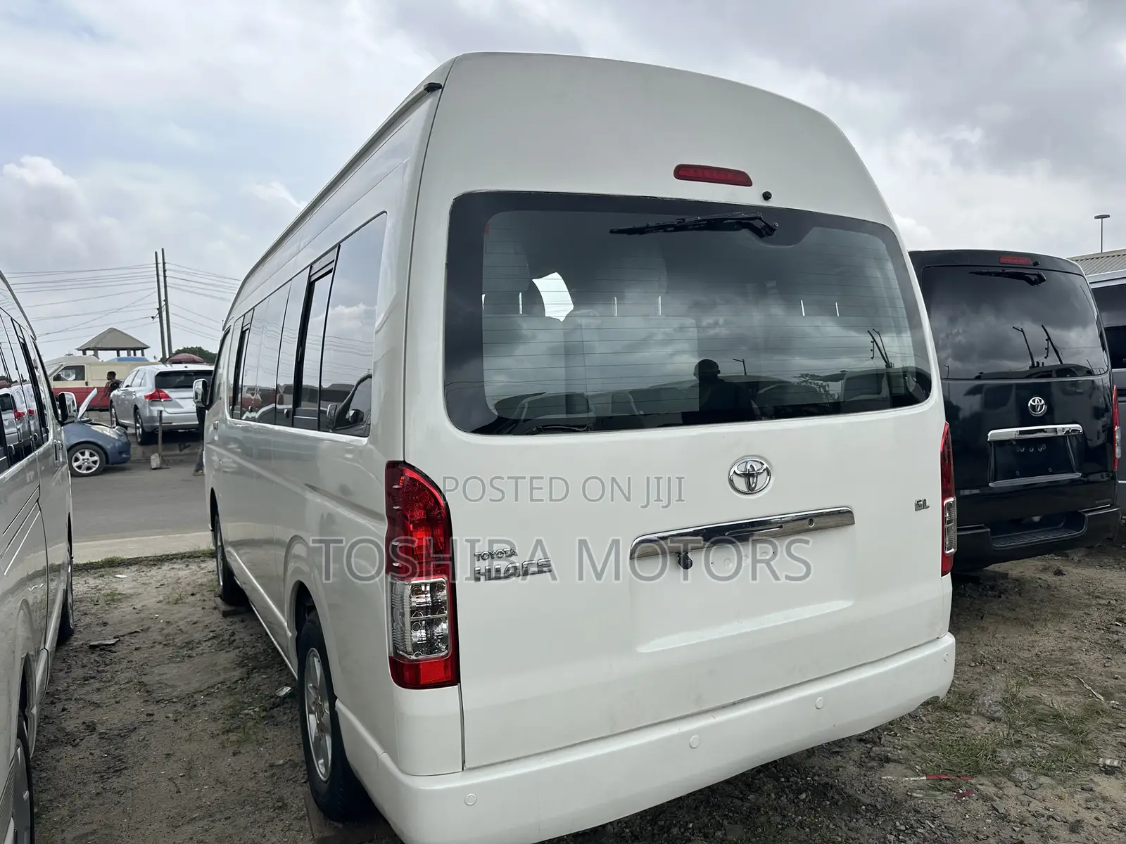Toyota HiAce 2015 White