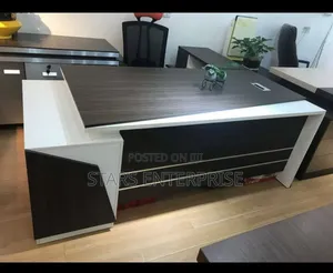 Office Table / Modern Desk