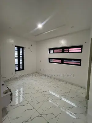 4bdrm Duplex in Ikota for rent