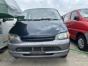 Toyota HiAce 2005 Blue