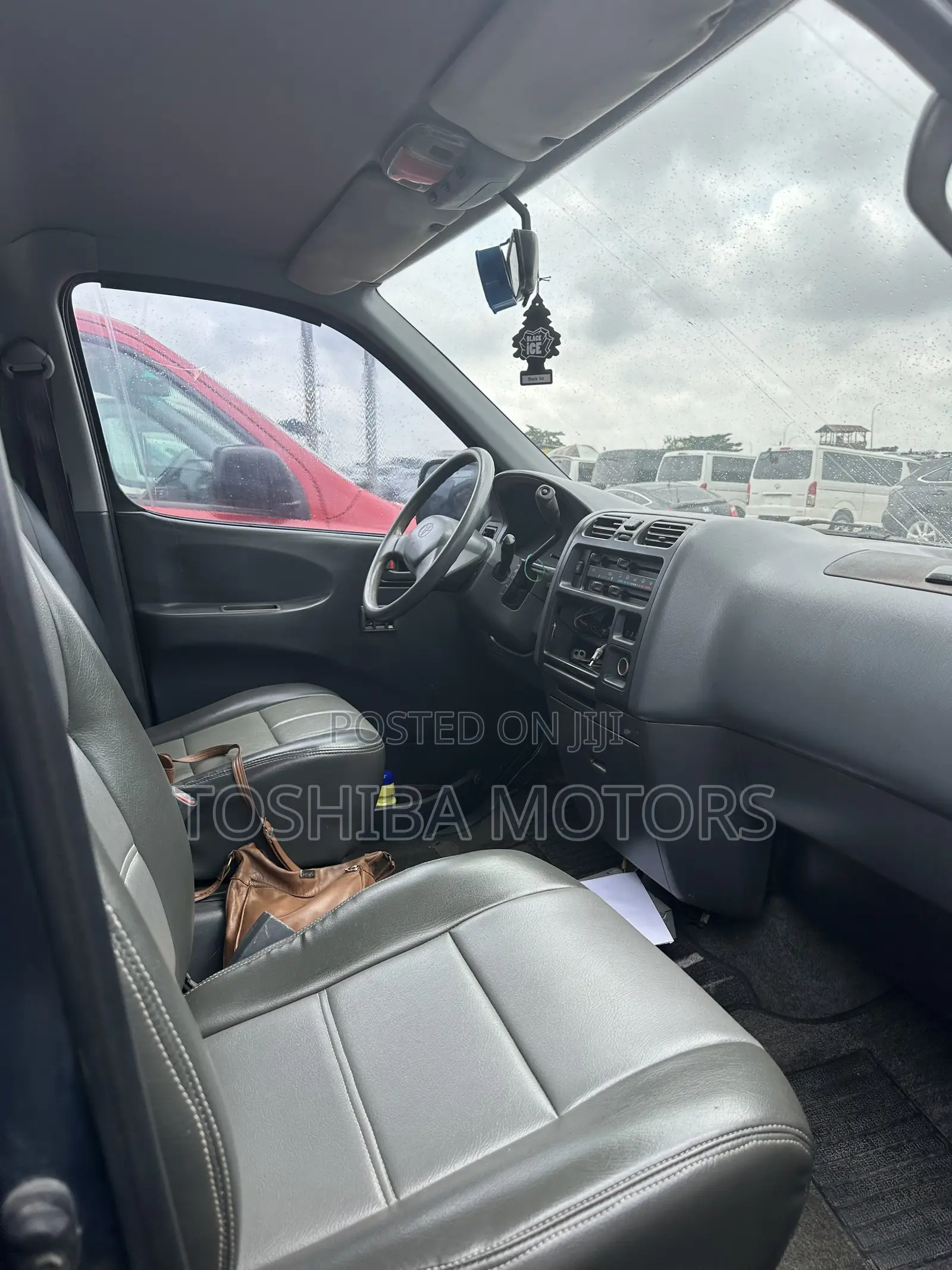 Toyota HiAce 2005 Blue