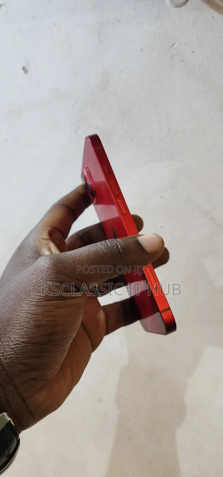 Apple iPhone 13 128 GB Red
