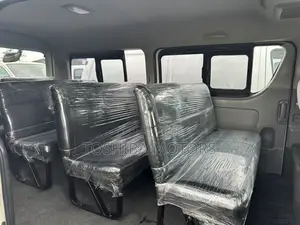 Toyota HiAce 2014 White