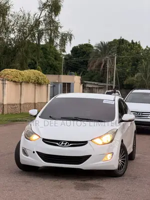 Hyundai Elantra 2013 White