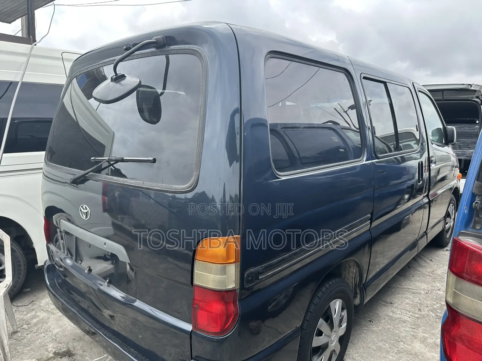Toyota HiAce 2006 Blue