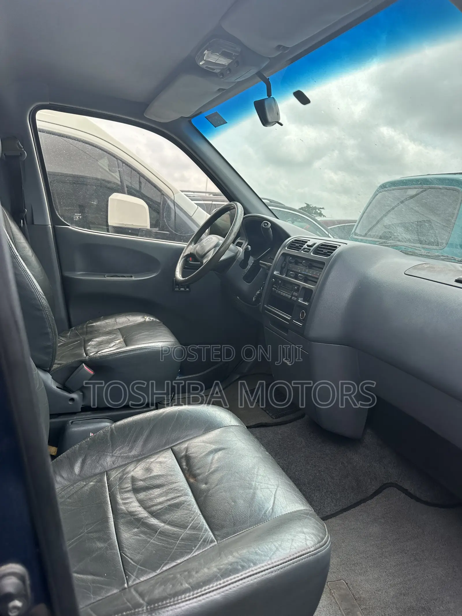 Toyota HiAce 2006 Blue