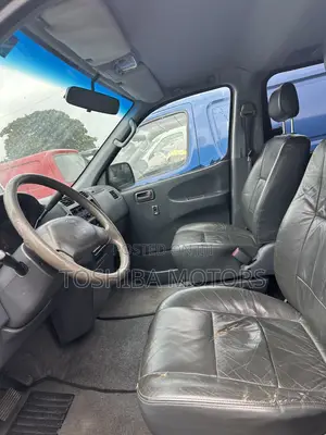 Toyota HiAce 2006 Blue