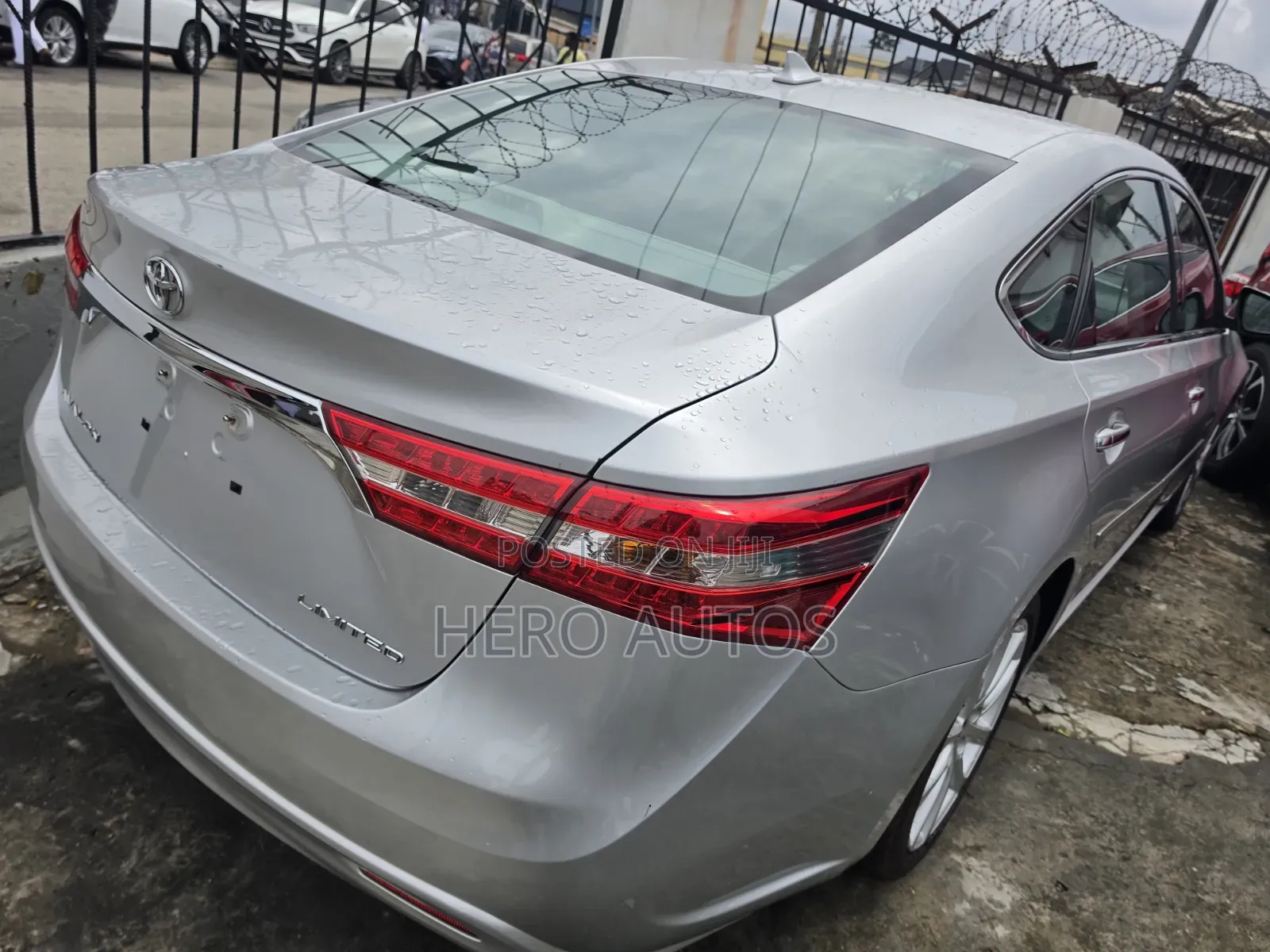 Toyota Avalon 2013 Silver