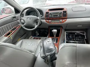 Toyota Camry 2004 Silver