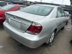 Toyota Camry 2004 Silver