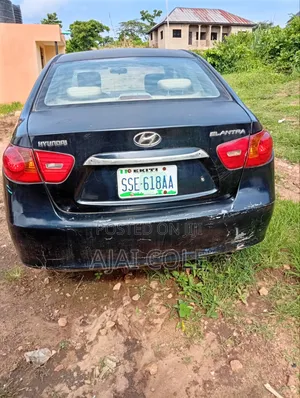 Hyundai Elantra 2012 Black