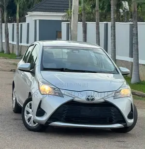 Toyota Yaris 2020 Silver