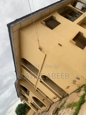 12bdrm House in Sawmill, Ilorin West for sale