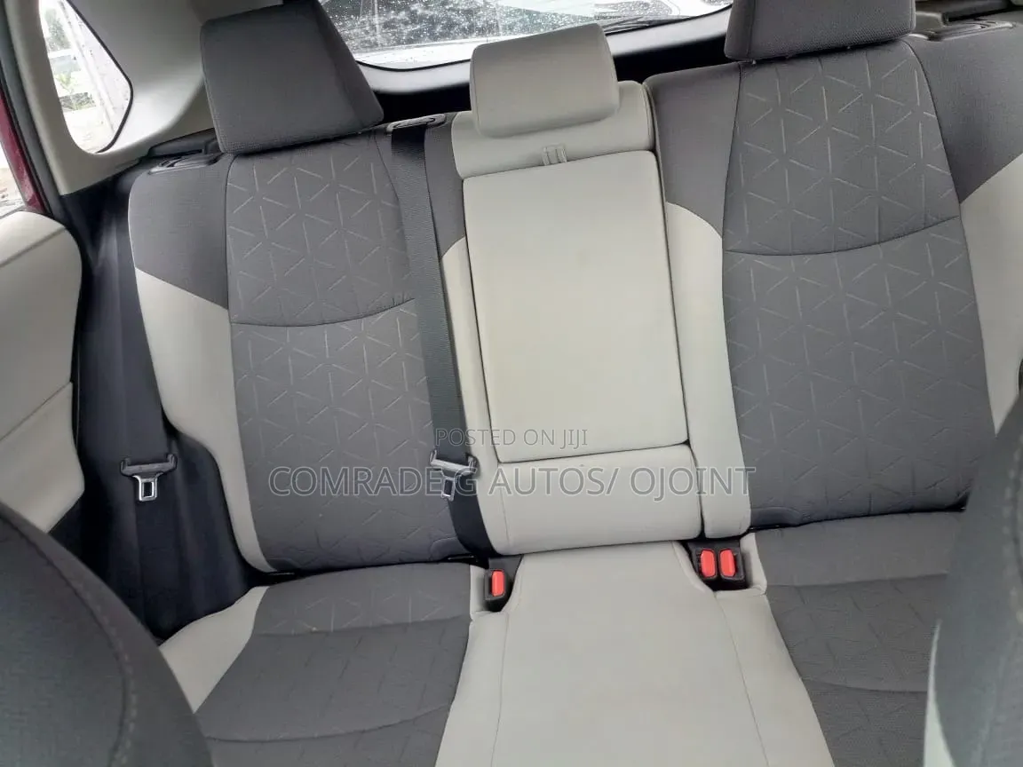 Toyota RAV4 XLE Premium AWD 2020 Red