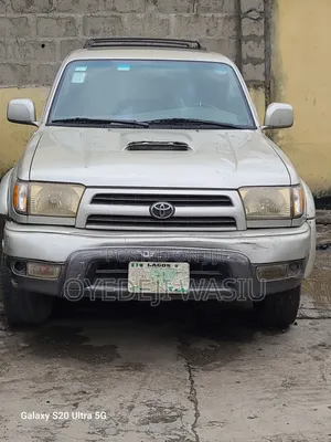 Toyota 4-Runner 2000 Gray