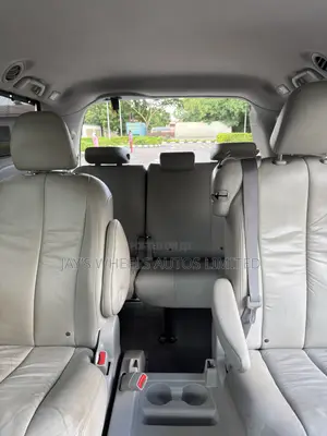 Toyota Sienna XLE 8 Passenger 2011 Gray