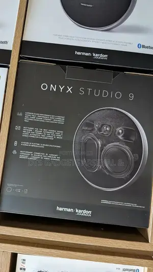 Onyx Studio 9