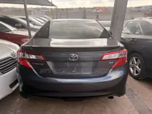 Toyota Camry L 4dr Sedan (2.5L 4cyl 6A) 2012 Gray