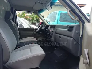 Volkswagen Transporter 2000 White