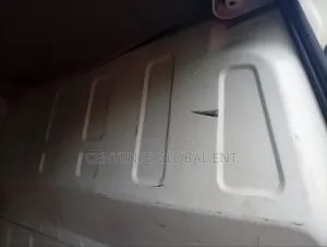 Volkswagen Transporter 2000 White