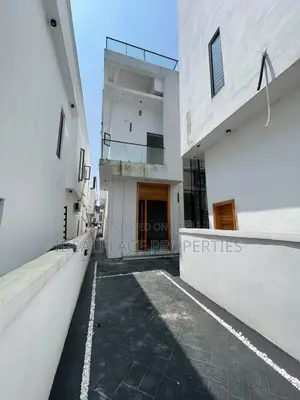 5bdrm Duplex in Lekki for sale