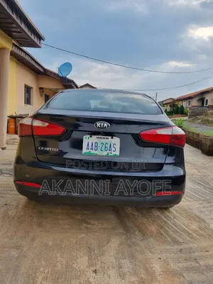 Kia Cerato 2013 Black