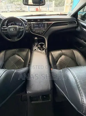 Toyota Camry XLE V6 FWD (3.5L 6cyl 8AM) 2018 Red