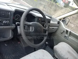 Volkswagen Transporter 2003 White