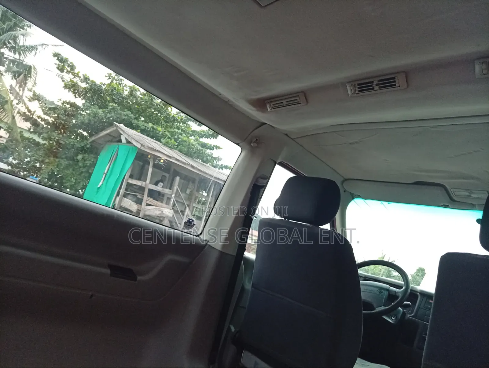 Volkswagen Transporter 2000 Red