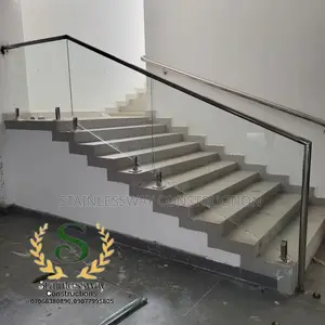 Plain Balcony Handrails Staircase With Sgigots Base Stand