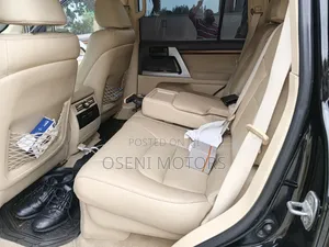 Toyota Land Cruiser 2015 Black