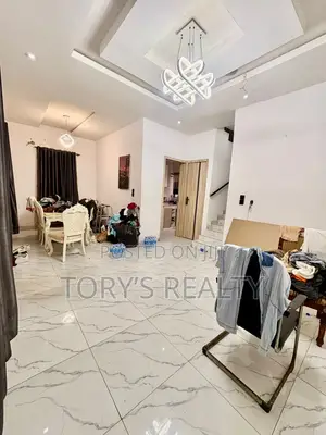 3bdrm Duplex in Lekki Expressway for sale