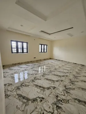 6bdrm Duplex in Durumi for sale