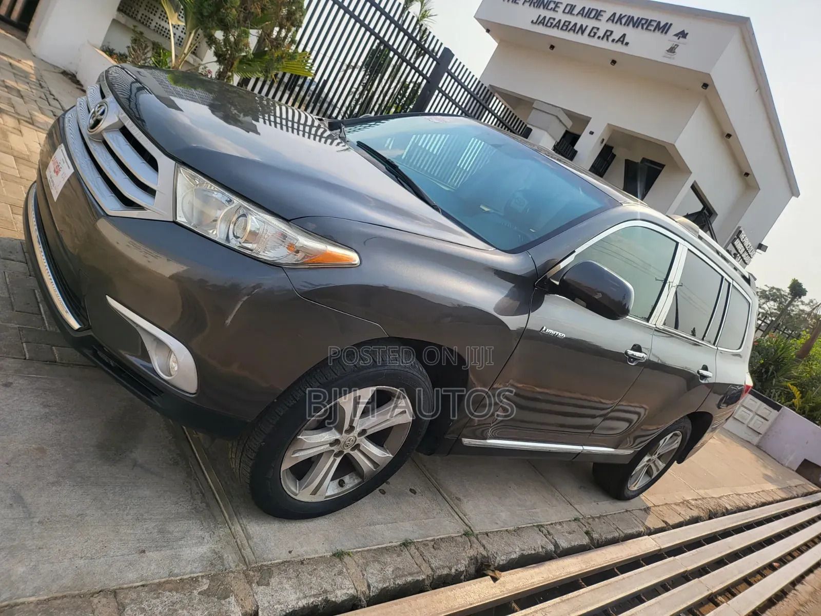 Toyota Highlander 2012 Gray