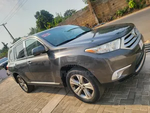 Toyota Highlander 2012 Gray