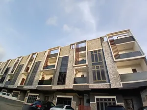 6bdrm Townhouse/Terrace in Wuye for sale