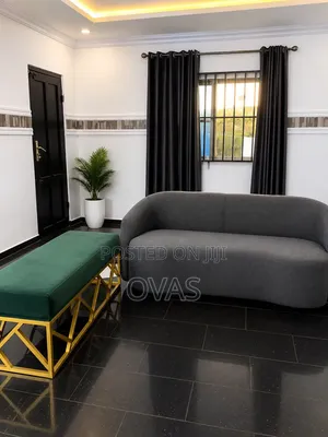 4-Seater Sofa an Upholstered Modern Bench